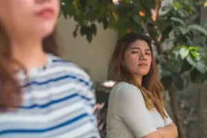 Cules son las frases que ms repiten las personas envidiosas, segn la IA