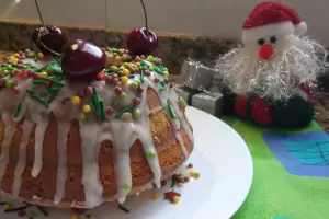 Tragedia: una familia muri  tras comer una torta de Navidad