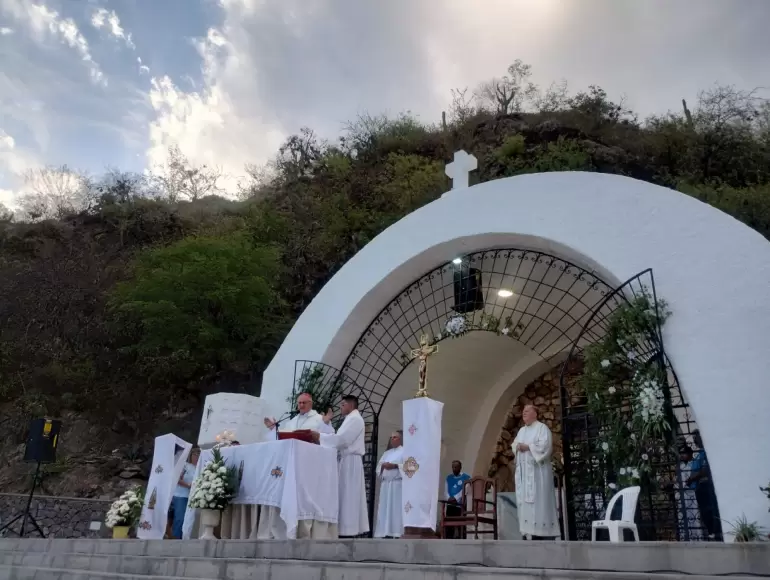 jubileo 2025 puerta la gruta