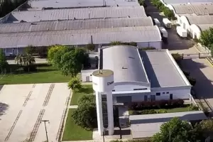 Cierra una emblemtica fbrica de Adidas y 360 operarios se quedan sin trabajo