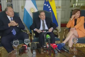 Gonzlez Urrutia se mostr con Bullrich y pidi la liberacin del gendarme Nahuel Gallo