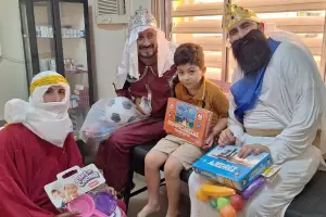 Los Reyes Magos llevaron alegra a nios en el Hospital de Los Altos