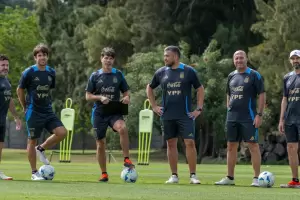 Diego Placente dio la lista de los citados de la Seleccin Sub 20 para el Sudamericano