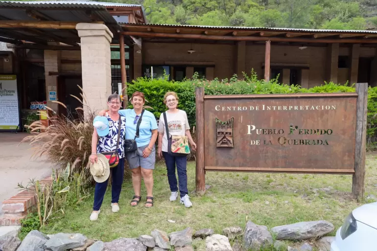 Importante afluencia de turistas en el Pueblo Perdido y en la Casa de la Puna