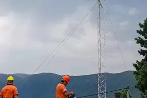 Seguridad trabaja en el sistema de alertas tempranas en el Ro Ambato