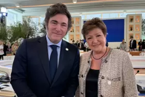 Milei firm el DNU para sellar el nuevo acuerdo con el FMI