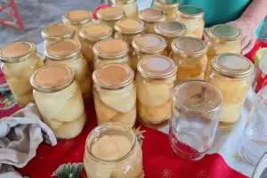 IES Santa Mara: Estudiantes y docentes elaboran productos regionales