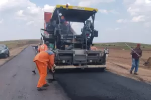 Ruta N 42: siguen trabajando en la pavimentacin del tramo Tintigasta