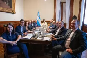 Villarruel y Francos definen la estrategia legislativa para las sesiones extraordinarias