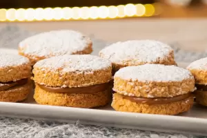 Cmo hornear tapas para Alfajores de coco sin TACC