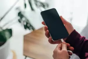 El sofisticado mtodo que utilizan hackers para infiltrarse en tu telfono