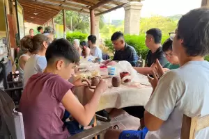 Verano en el Pueblo Perdido: talleres de cermica y habilidades ancestrales