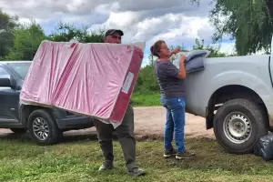 Asisten a los damnificados por el temporal en Los Altos