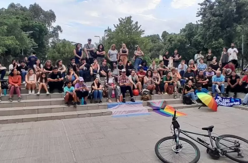 Asamblea LGBTQI+ antifacista (Foto: Radio Valle Viejo)