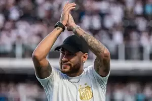 Neymar fue diagnosticado con Covid-19 y su futuro en Santos sigue siendo incierto