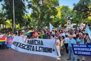 Importante movilizaci�n en Catamarca contra las declaraciones de Javier Milei