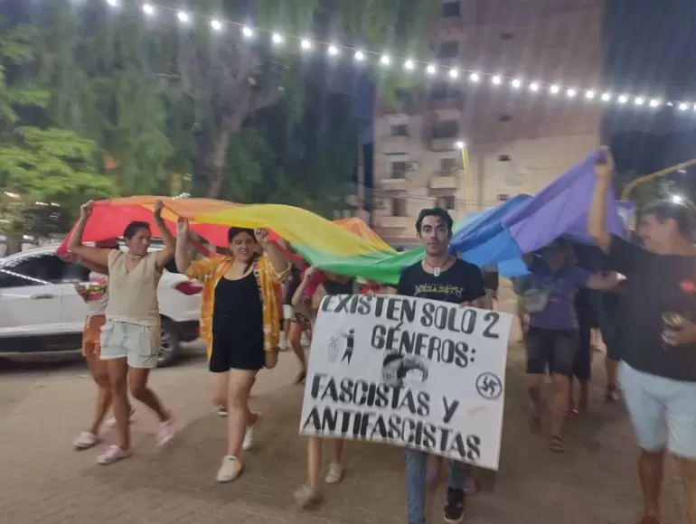 Marcha LGBT antifascista y antirracista en Beln