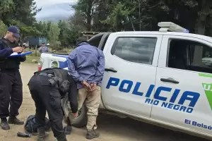 Detuvieron a tres personas por los incendios en El Bolsn