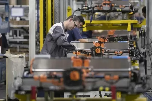 Crisis en la industria: cuatro de cada diez empresas sufrieron ca�das de producci�n y ventas