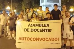 Autoconvocados marcharn en repudio de las cesantas de 279 docentes