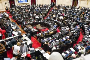 La oposicin busca frenar la conversin del Nacin en sociedad annima