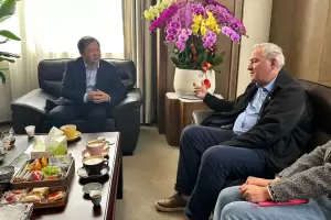 Dusso se reuni con lderes en generacin de energa en China