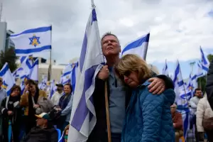 "El mundo est de duelo": Macri se refiri a la entrega de los cuerpos de la familia Bibas