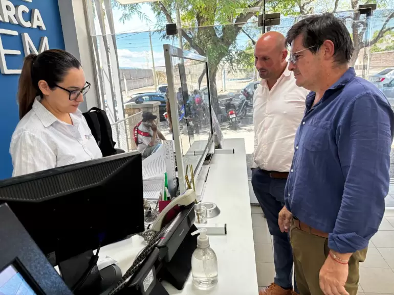 Alfredo Marchioli y el concejal Fernando Navarro