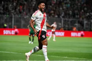 La tabla de posiciones del Apertura 2025 tras los triunfos de Boca y River