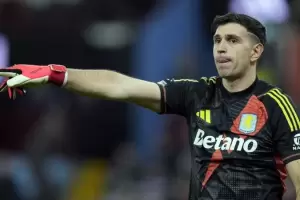 "Dibu" Martnez encendi las alarmas en la Seleccin Argentina: llega a la fecha FIFA?