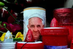 Francisco "contina su terapia, hizo nuevos anlisis y est de buen humor"