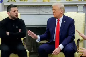 Trump cruz a Zelenski: "Ests jugando con la Tercera Guerra Mundial"