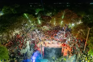 El Carnaval de Luna deslumbr en Plaza El Aborigen ante 25.000 espectadores