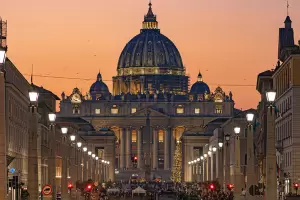 Crecen las especulaciones y enfrentamientos en el Vaticano sobre su posible sucesin