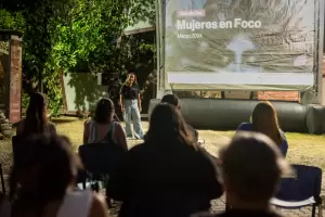 Realizan un ciclo de cine por el mes de las mujeres en la Biblioteca Julio Herrera