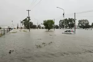 El Gobierno otorgar hasta $10 mil millones a vctimas de las inundaciones