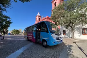 Continan los paseos para recorrer la ciudad en bus turstico