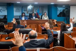 El oficialismo obtuvo media sancin para la suspensin de las PASO en la provincia