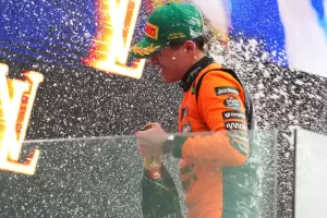 Norris se qued con un GP de Australia de locos por culpa de una tormenta