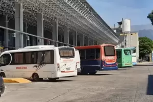 Transporte sanciona a empresa por incumplimiento de servicio
