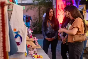 La feria de Tienda C reuni a ms de 30 artesanos y diseadores locales