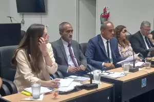 Acusado de abusar de dos nias no declar en el inicio del juicio