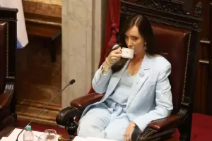 Villarruel cruz a senadores de Unin por la Patria por el reclamo sobre el uso de baos del Senado