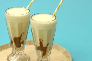 Cmo preparar un smoothie de banana y dulce de leche