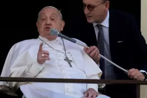 Francisco fue dado de alta y reapareci despus de ms de un mes internado