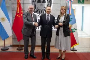 El vicegobernador Dusso recibi al embajador de China
