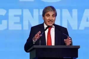 Caputo se rene con el CEO del JP Morgan en medio de negociaciones por un prstamo de USD 20.000 millones