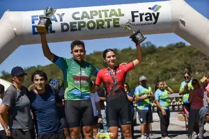 Maite Ovejero y el tucumano Coronel subieron primero al muralln de Pirquitas