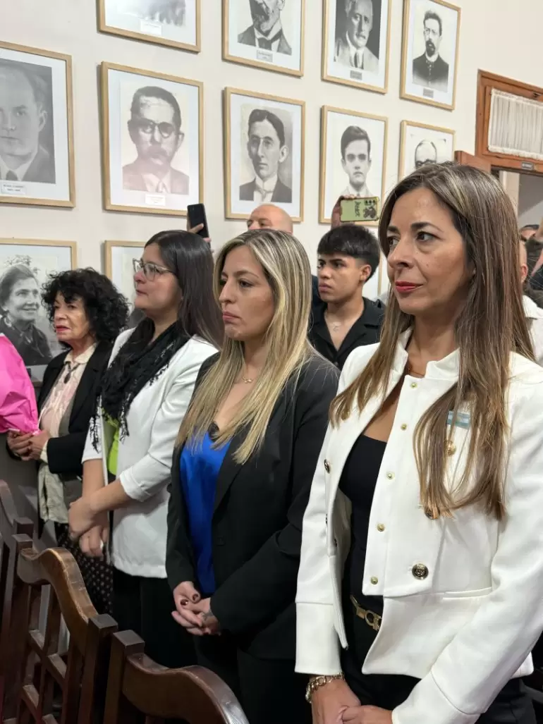 secretarios y ujieres