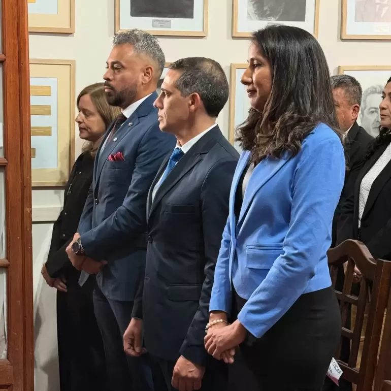 secretarios y ujieres 3